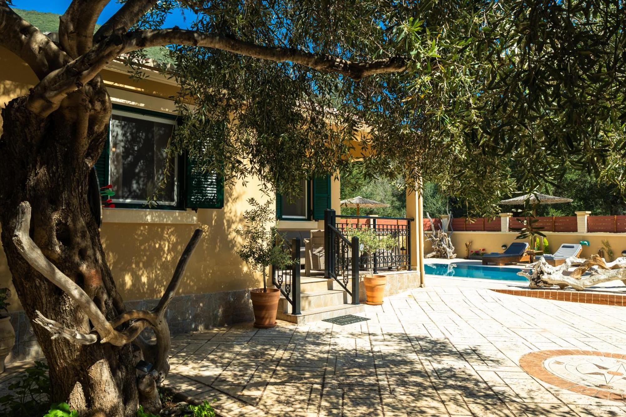 Artemis Prasoudi Beach Halikounas エクステリア 写真